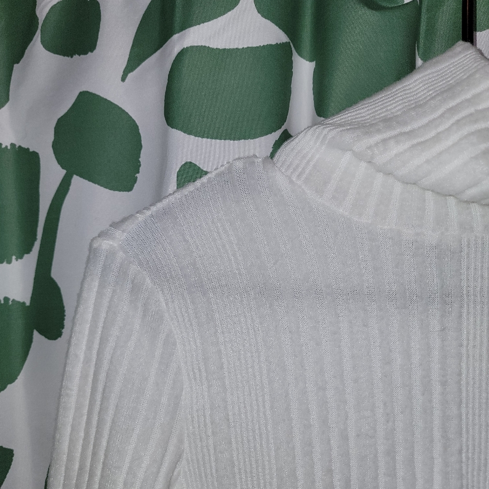 Lightweight Turtleneck